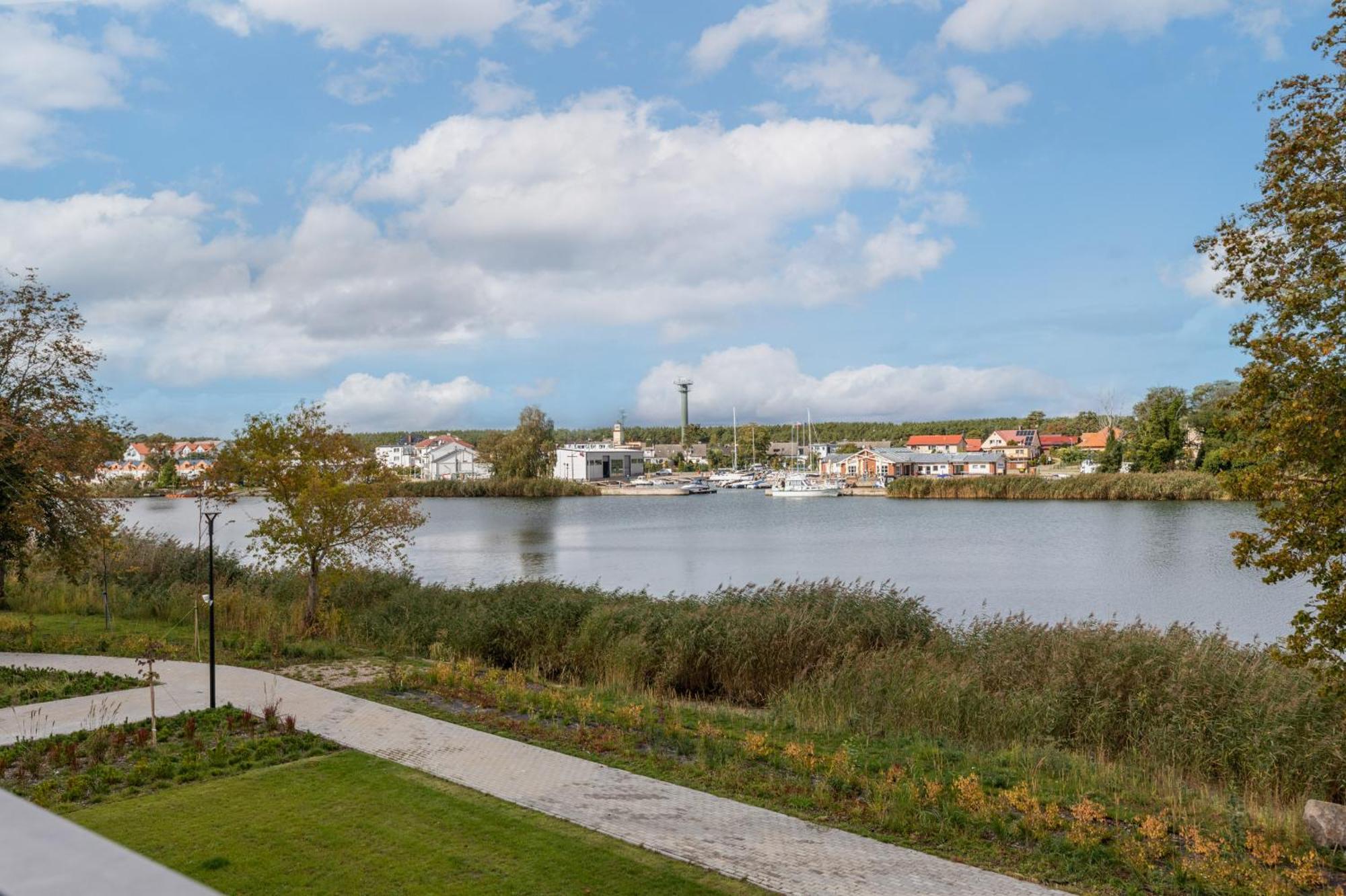 Dziwnow Luxurious Apartment No1 By The River By Renters Prestige Bagian luar foto