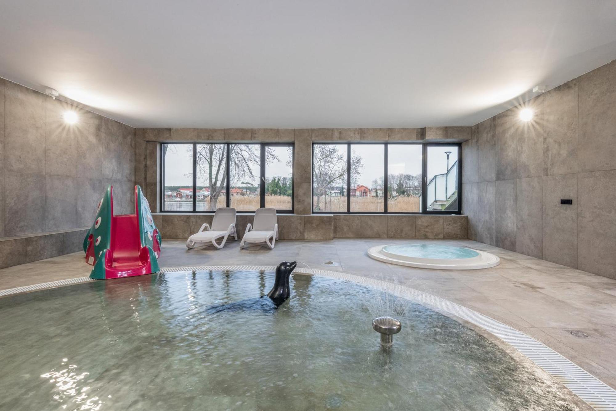 Dziwnow Luxurious Apartment No1 By The River By Renters Prestige Bagian luar foto